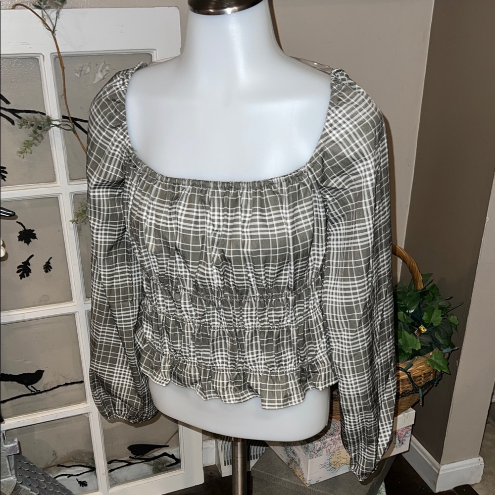 House of Thread Peasant top